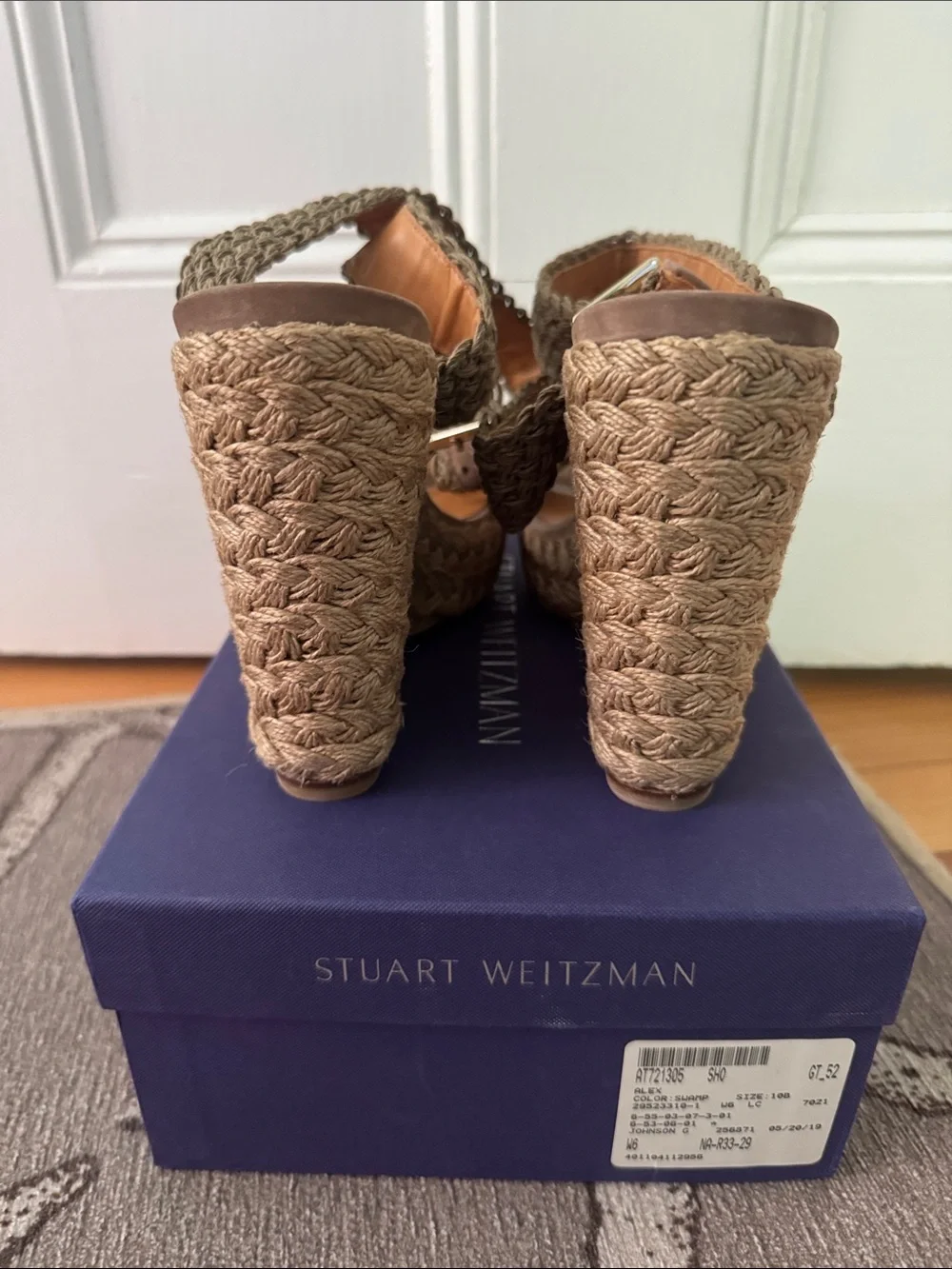Stuart Weitzman 